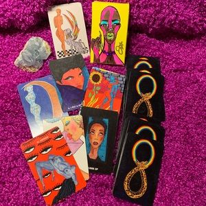 🤫 Behind Closed Doors 🔮Oracle Deck✨